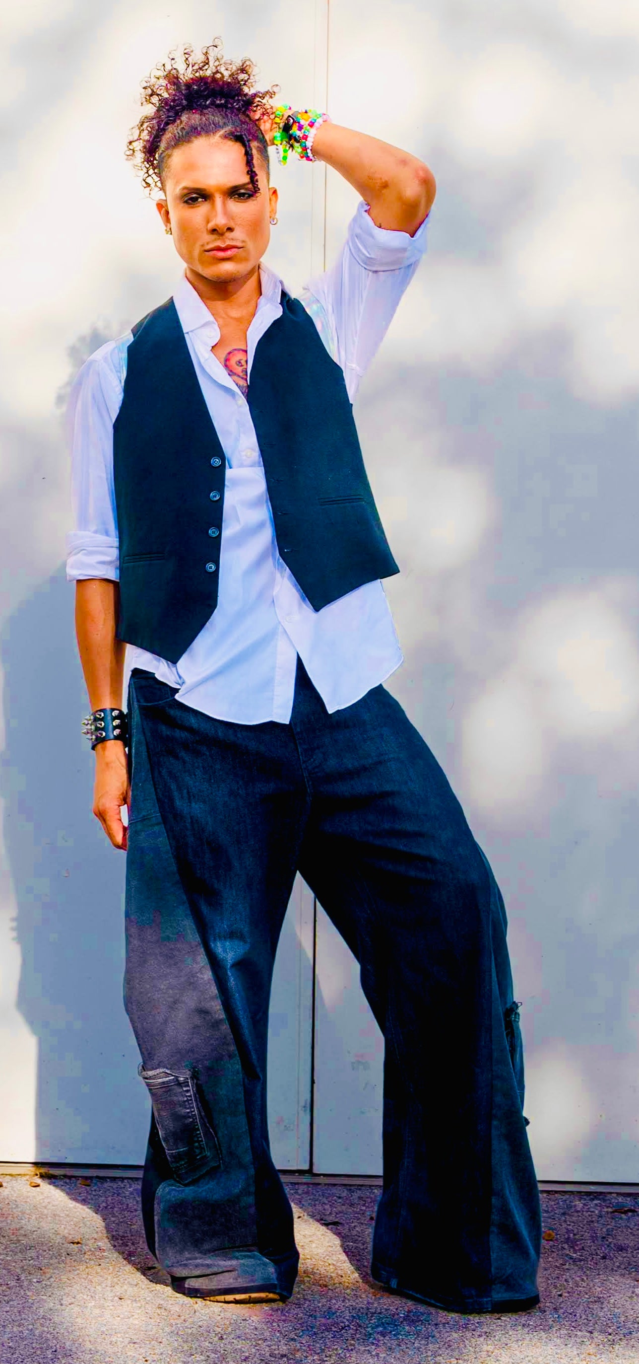 Upcycled Balloon Flair Jeans w/ Side Pocket & bling – Size 32